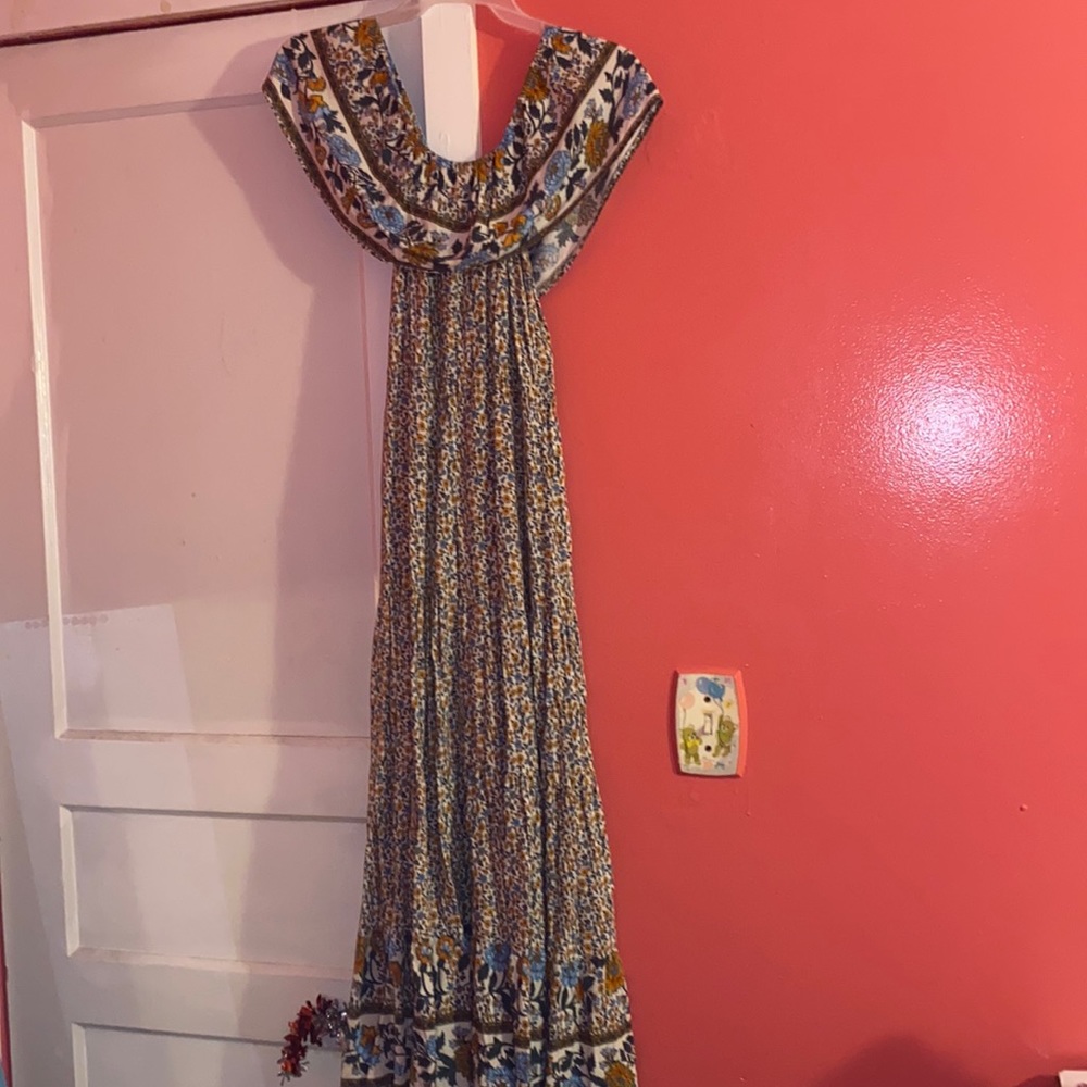 Maxi dress